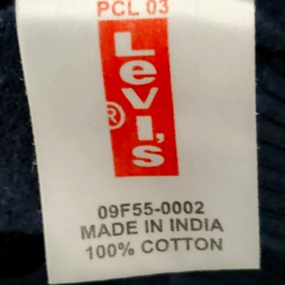 Levi's Men's V-neck Red White and Blue Stripe Sweater. XXL.